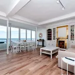 Lux Center 4C